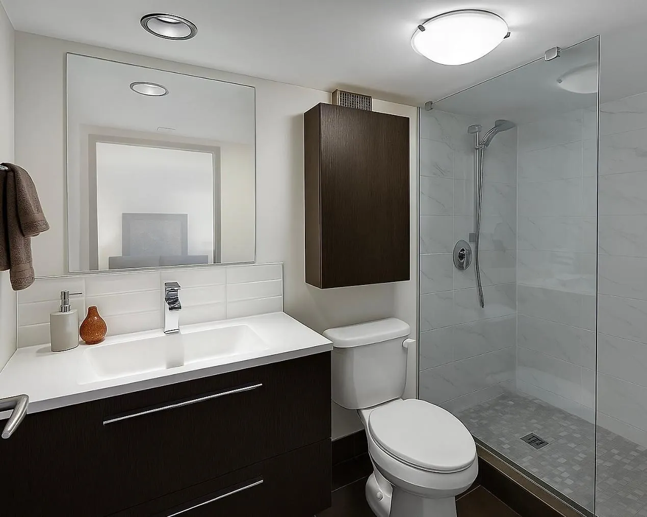 Trendy Downtown Loft Apartment Vancouver